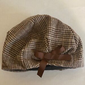 Women’s Dahlia Beret hat with Bow beanie houndstooth Brown Plaid dressy wool